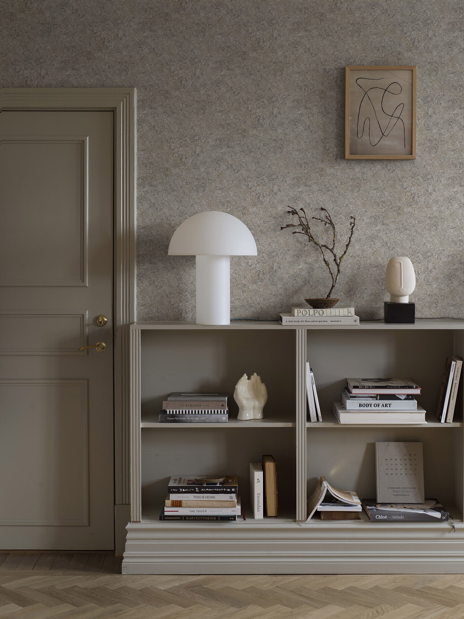 Travertine tapet i varma beige toner