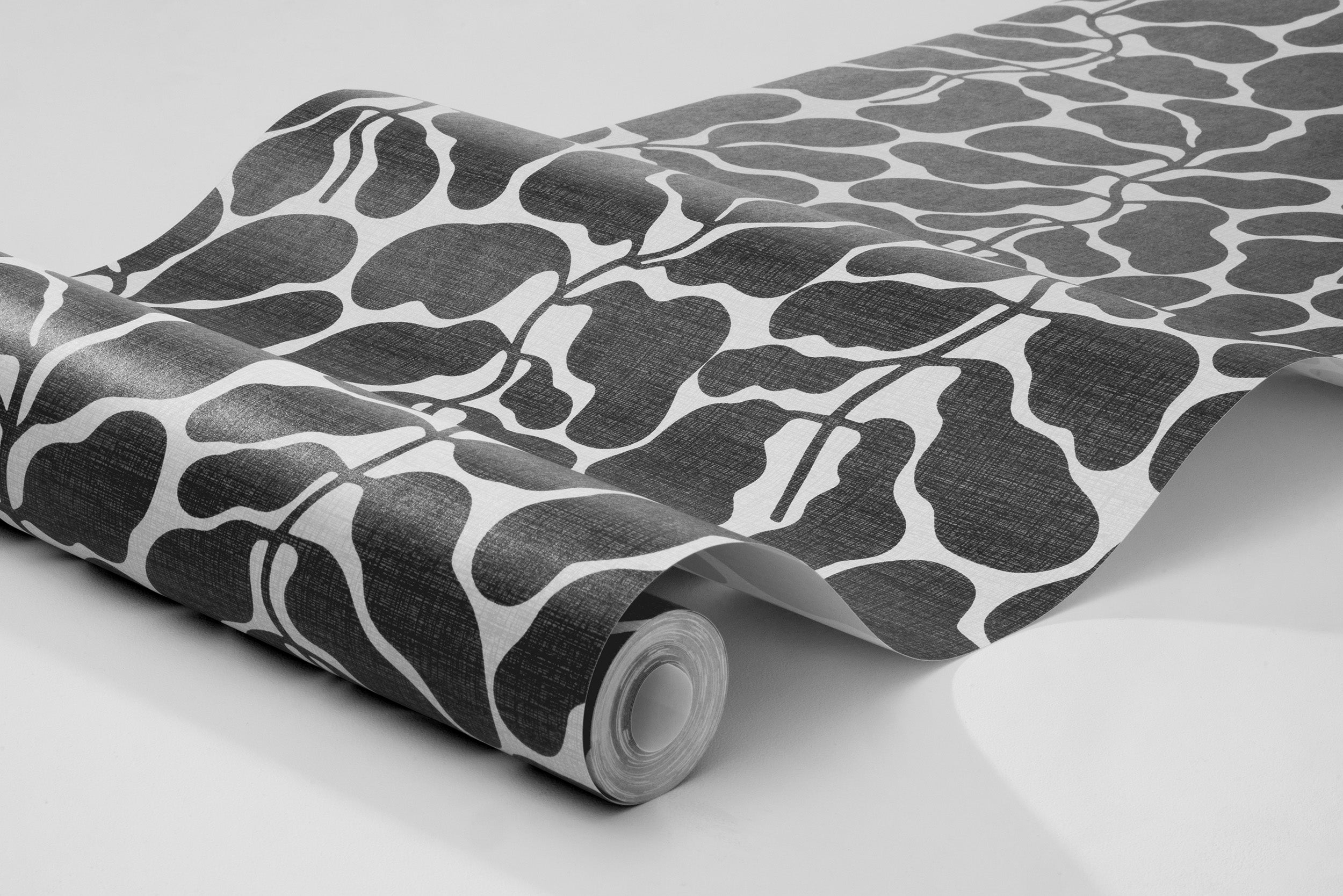 My Secret Garden, svartvit