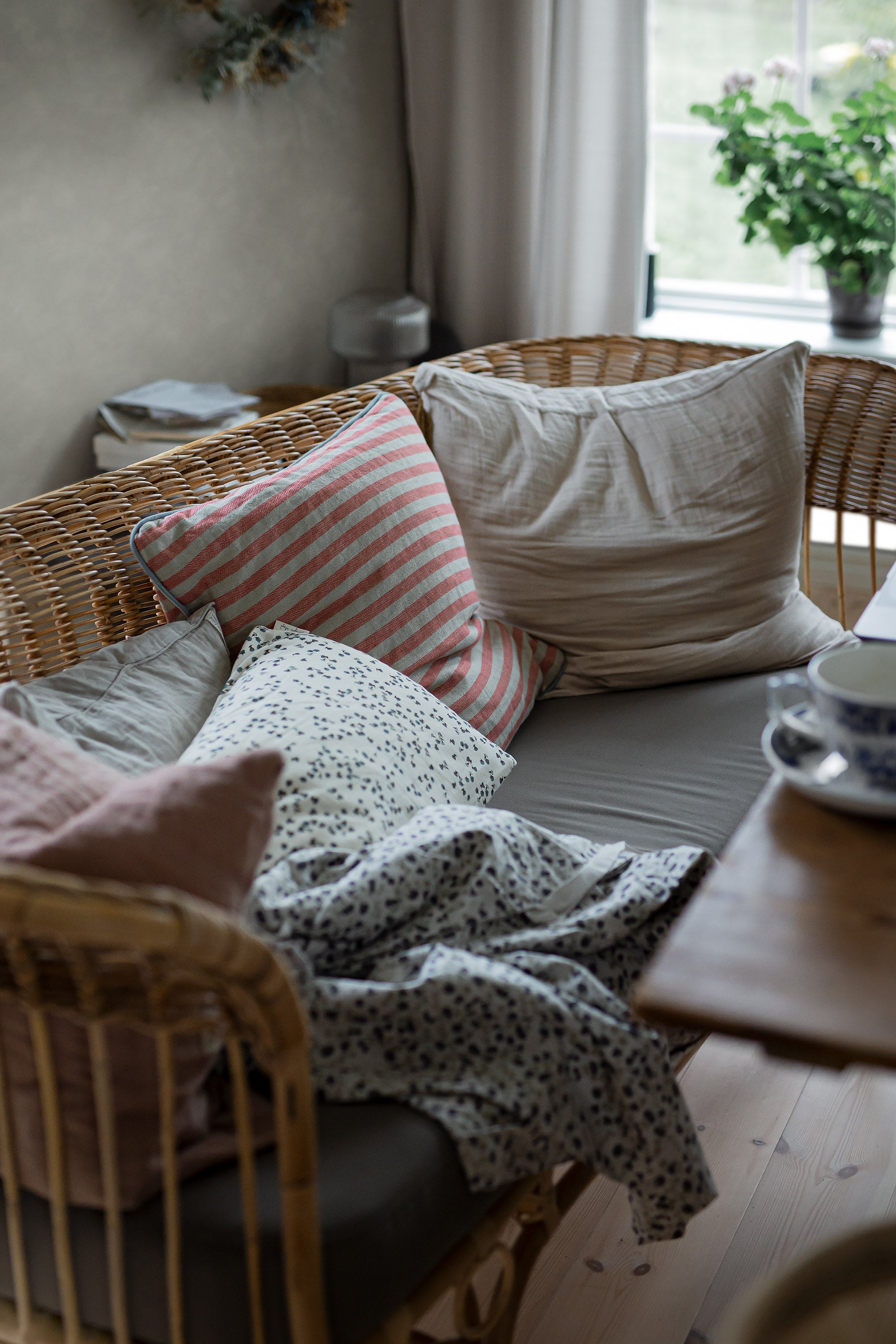 Painter´s Wall grågrön ton