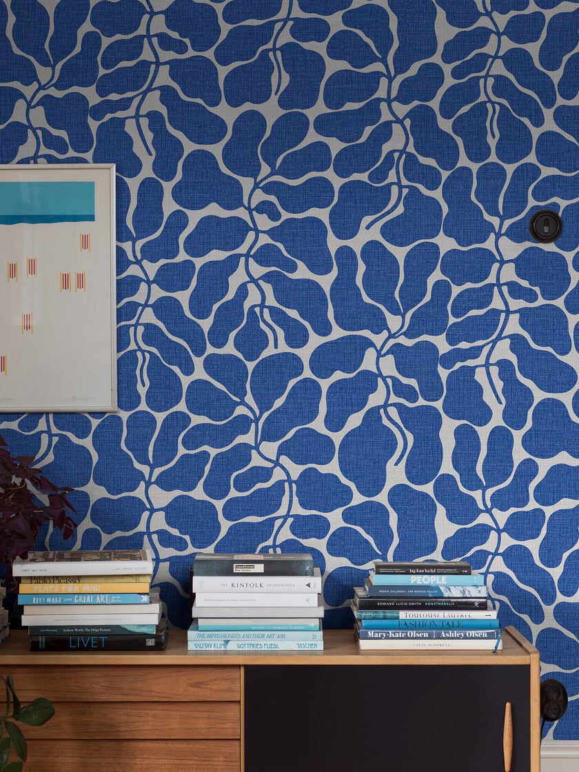 My Secret Garden, blå