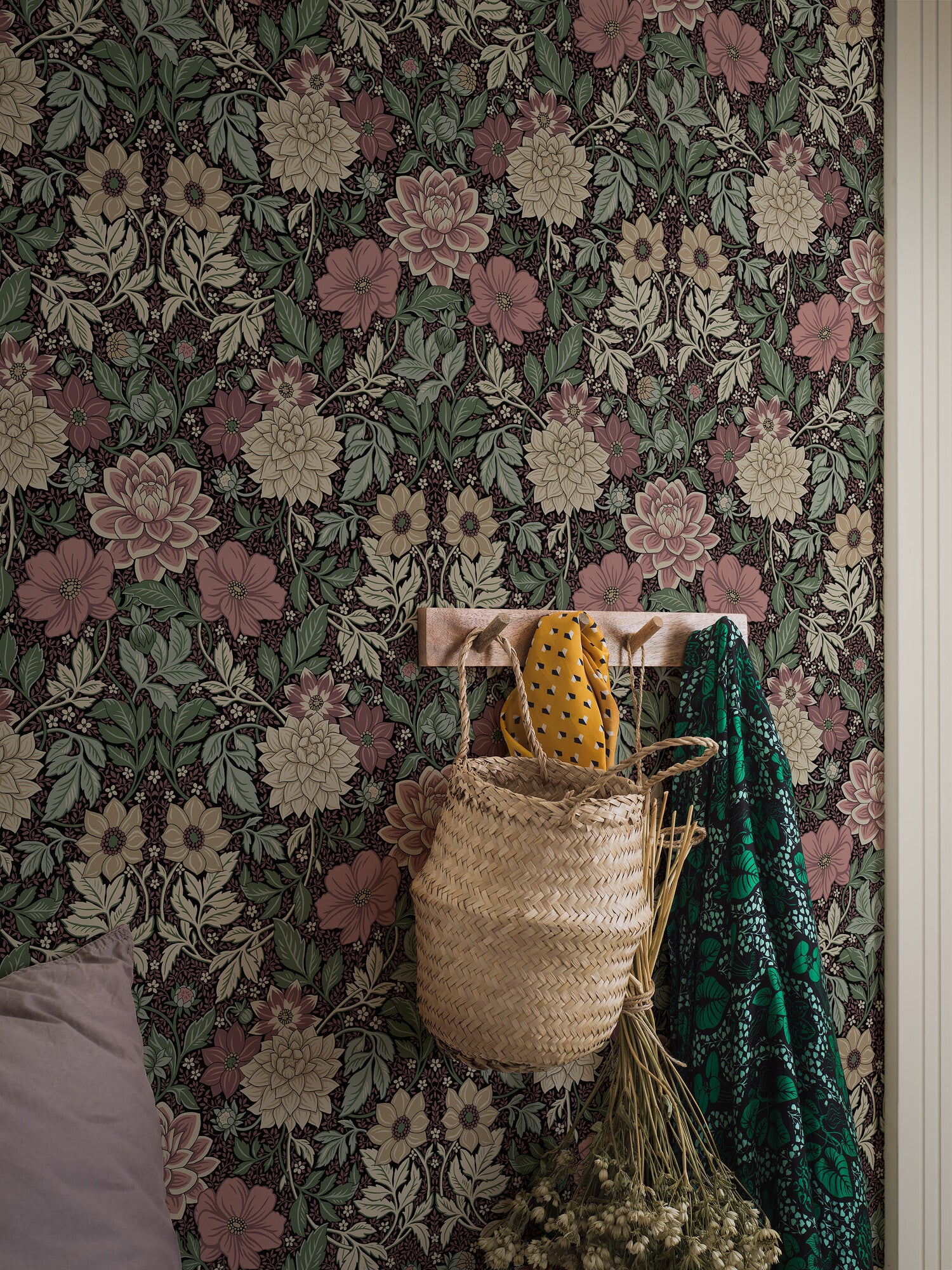 Dahlia Garden, burgundy